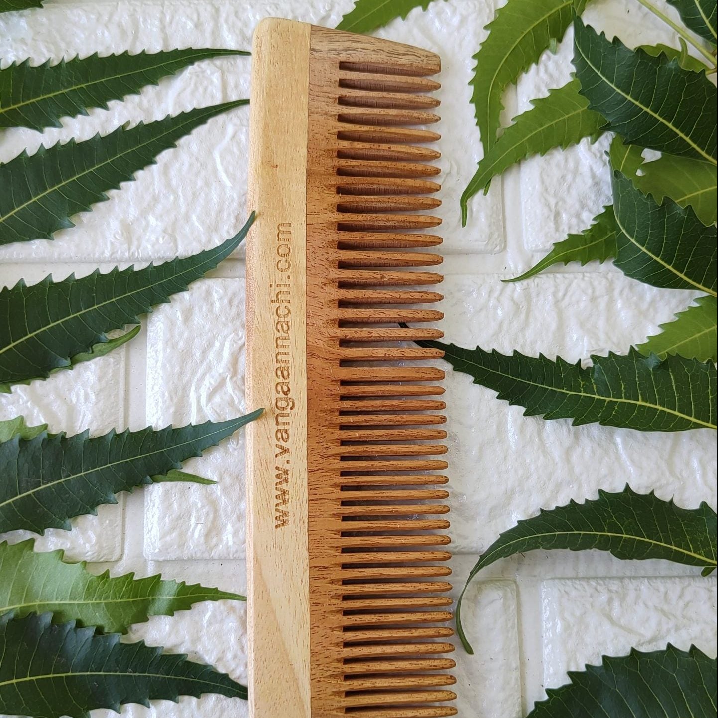 Vanga Annachi Dual Tooth Neem comb