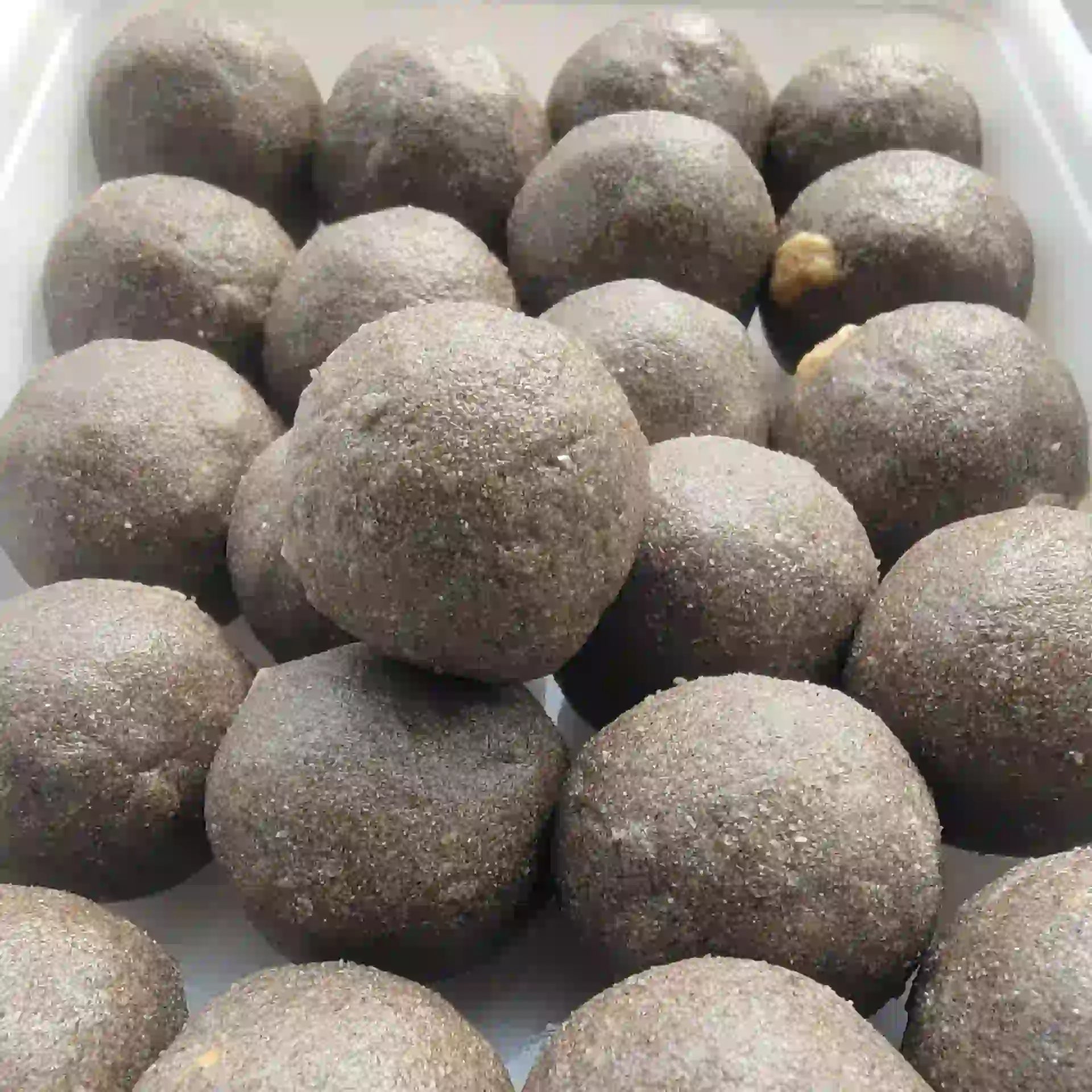Karuppukavuni Rice Ladoo